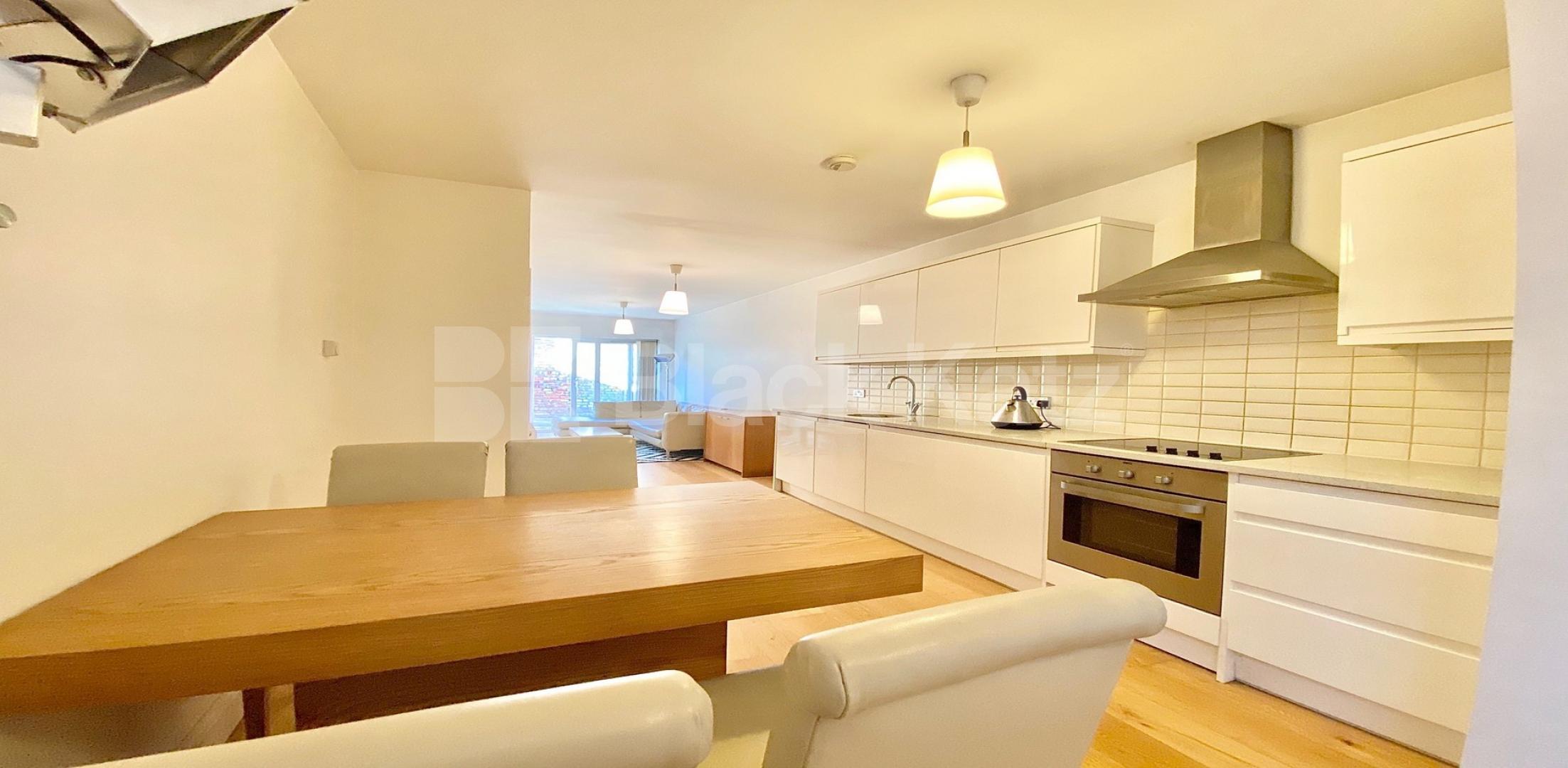 			VIRTUAL TOUR AVAILABLE!, 1 Bedroom, 1 bath, 1 reception Flat			 Balls Pond Road , ISLINGTON